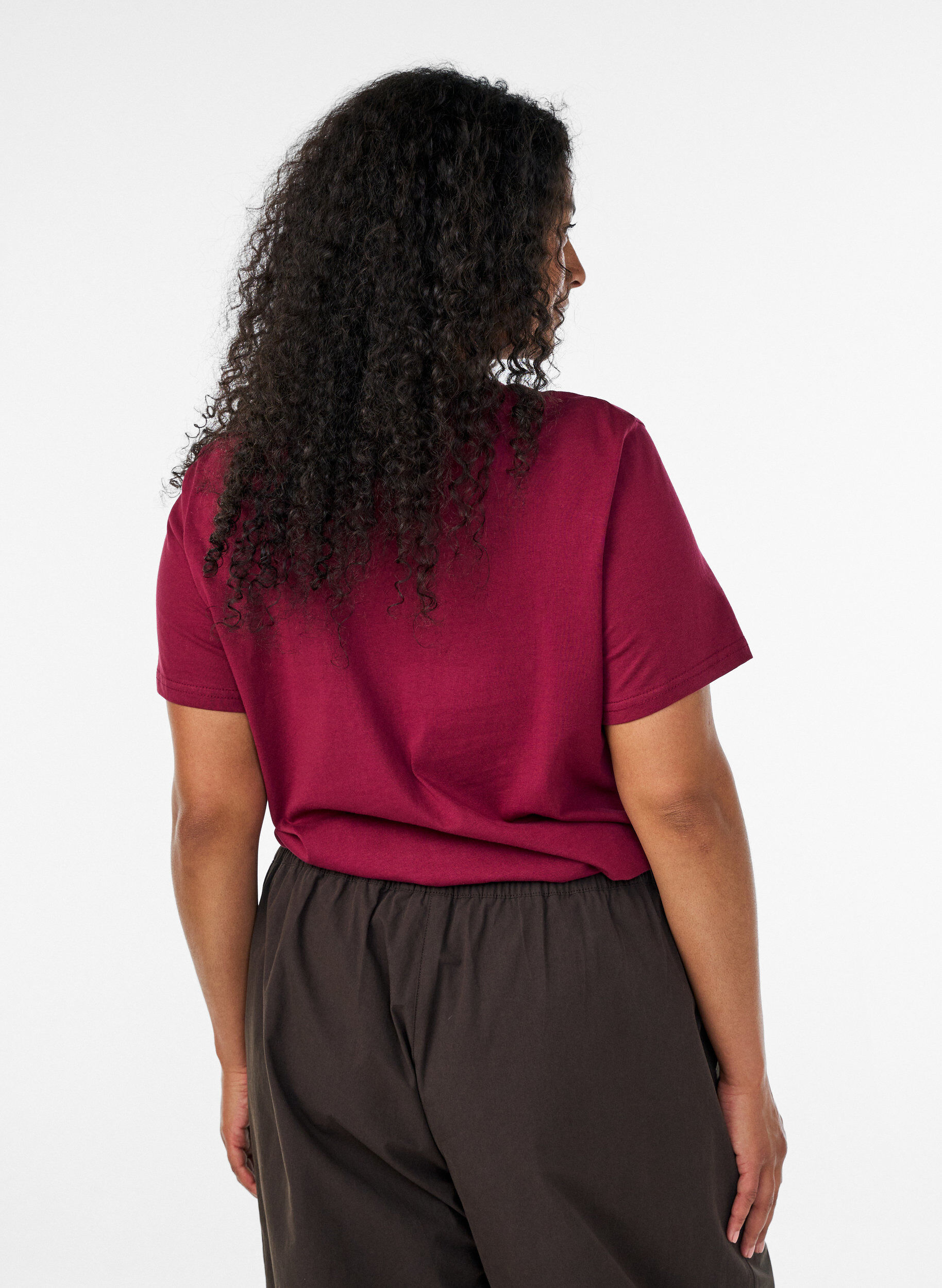 ZizziBasic T-Shirt aus Baumwolle mit Rundhalsausschnitt, Rot, Model image number 2