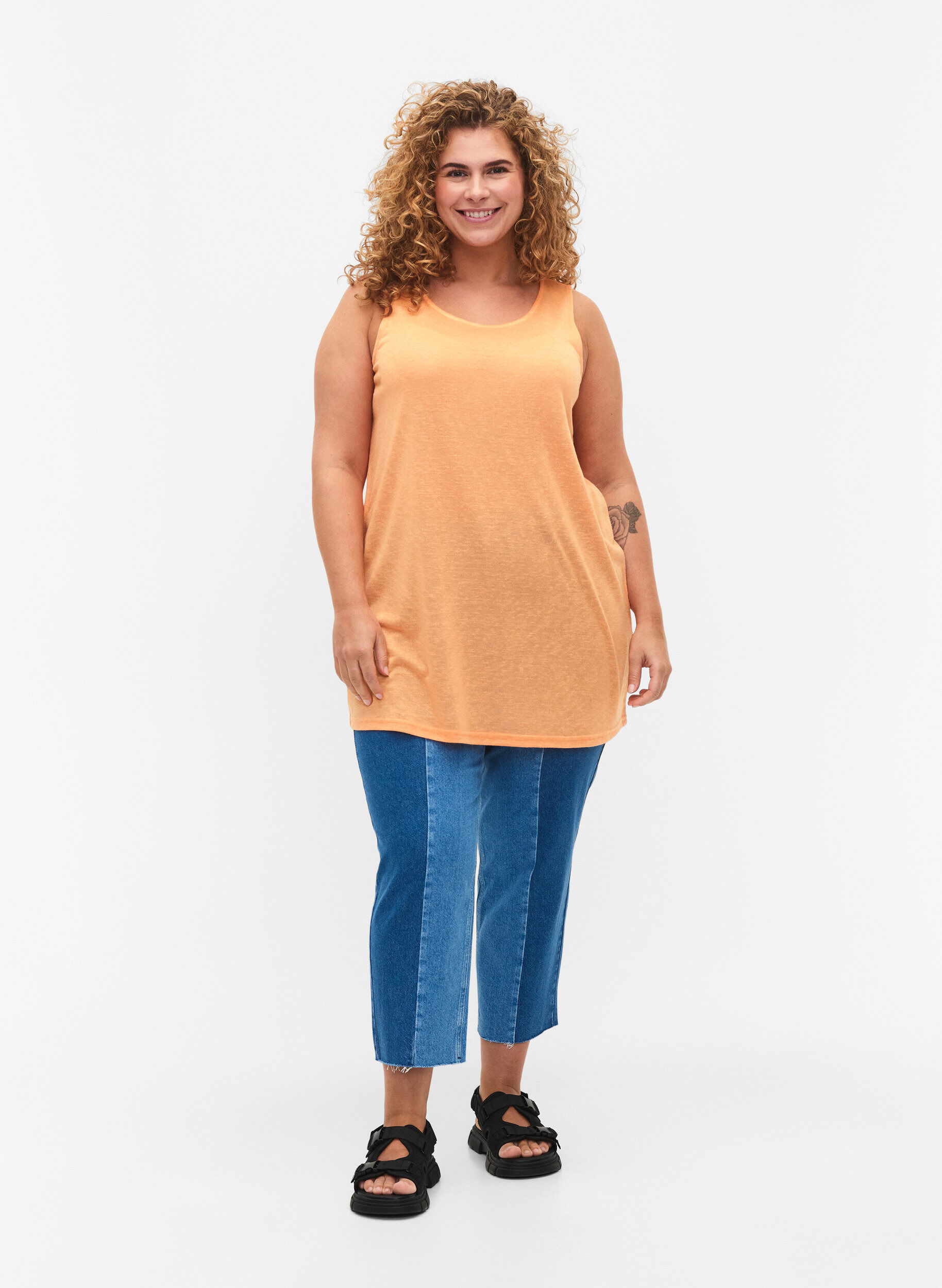 Zizzi Top mit Struktur und Rundhalsausschnitt, Mock Orange, Model image number 2