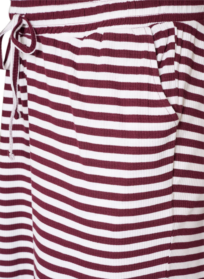 Gestreifte Schlafanzughose mit hoher Taille und weiten Beinen, Rot, Packshot image number 2