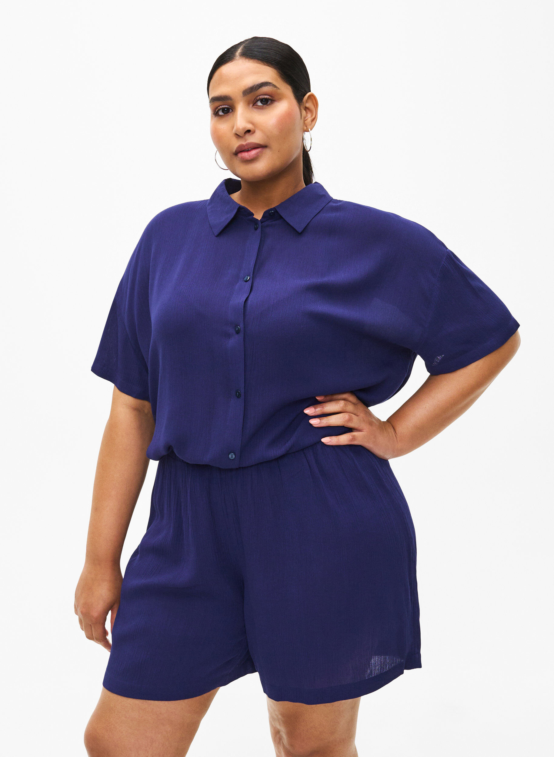 Zizzi Kurze Hose aus Viskose mit hoher Taille, Medieval Blue, Model image number 0