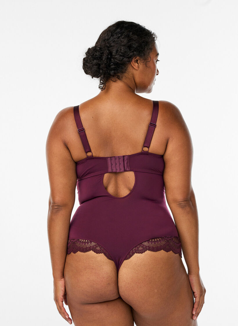 Bügel-Spitzenbody mit Trägerdetails, Rot, Model image number 1