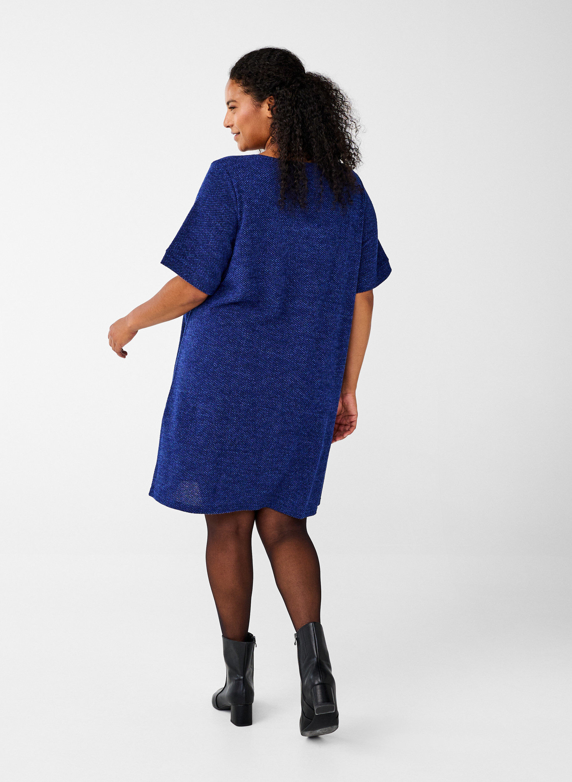 Zizzi T-Shirt-Kleid mit kurzen &Auml;rmeln, Sodalite Blue, Model image number 1