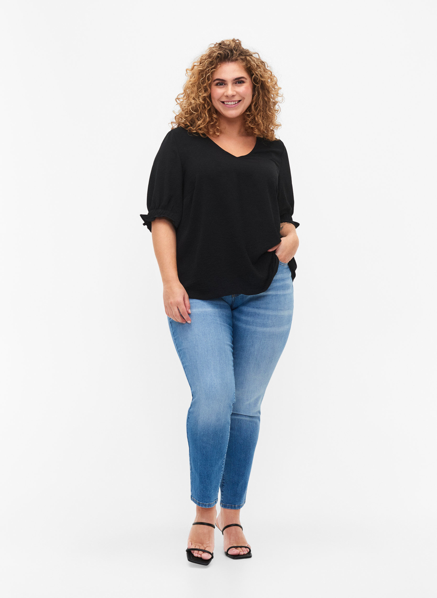 Zizzi Bluse mit V-Ausschnitt, Black, Model image number 2