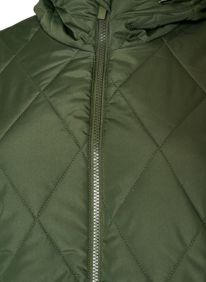 Leicht wattierte Jacke mit Rautensteppung, Gr&uuml;n, Packshot