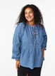 Gestreifte Jeansbluse mit Schleife vorne, Blau, Model image number 0