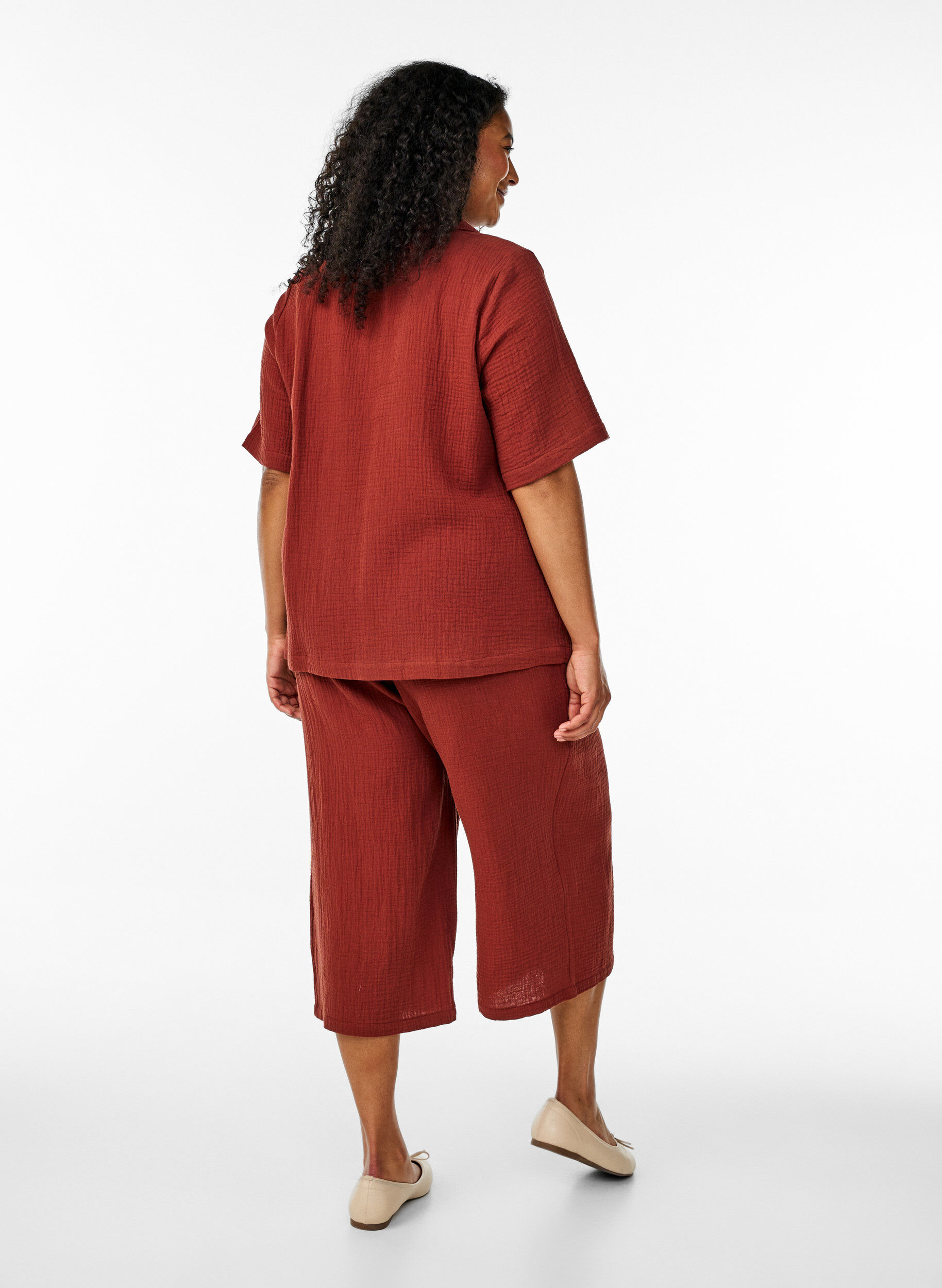 ZizziCulotte-Hose aus Baumwollmusselin mit hohem Bund., Rot, Model image number 1