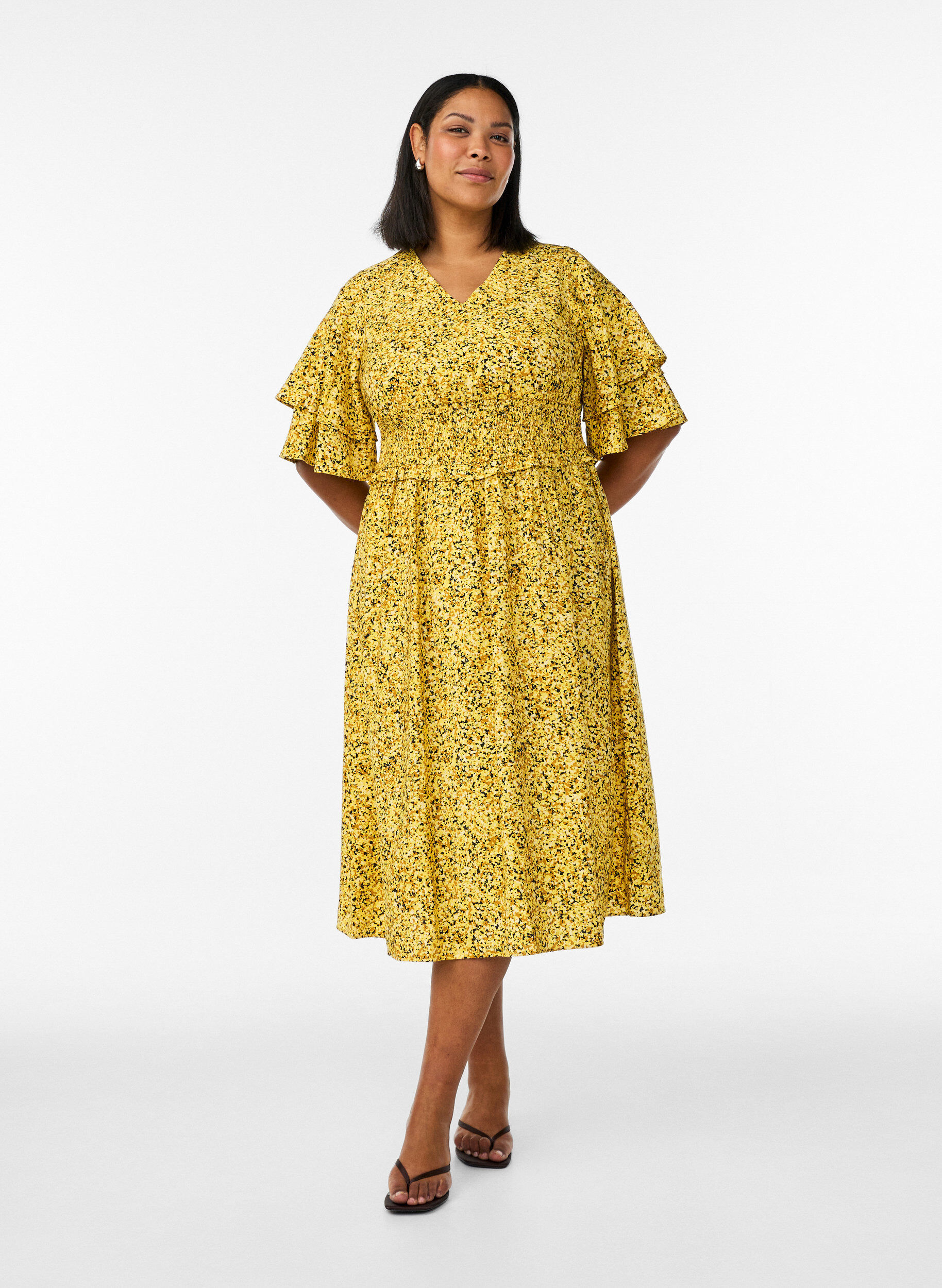 Zizzi Midikleid mit Smock und R&uuml;schen&auml;rmeln, Gelb, Model image number 1