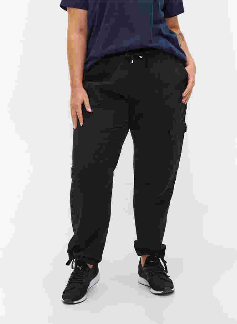 Lockere Hose aus Baumwolle, Black, Model image number 2