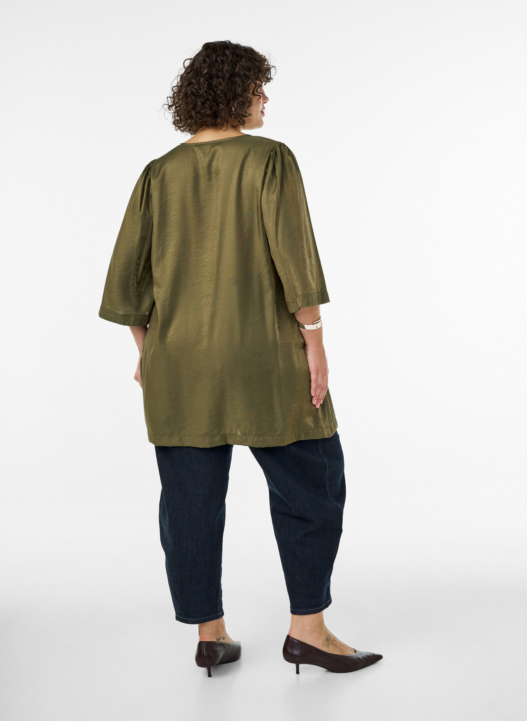ZizziGl&auml;nzende Tunika mit V-Ausschnitt und 3/4-&Auml;rmeln, Gr&uuml;n, Model image number 2