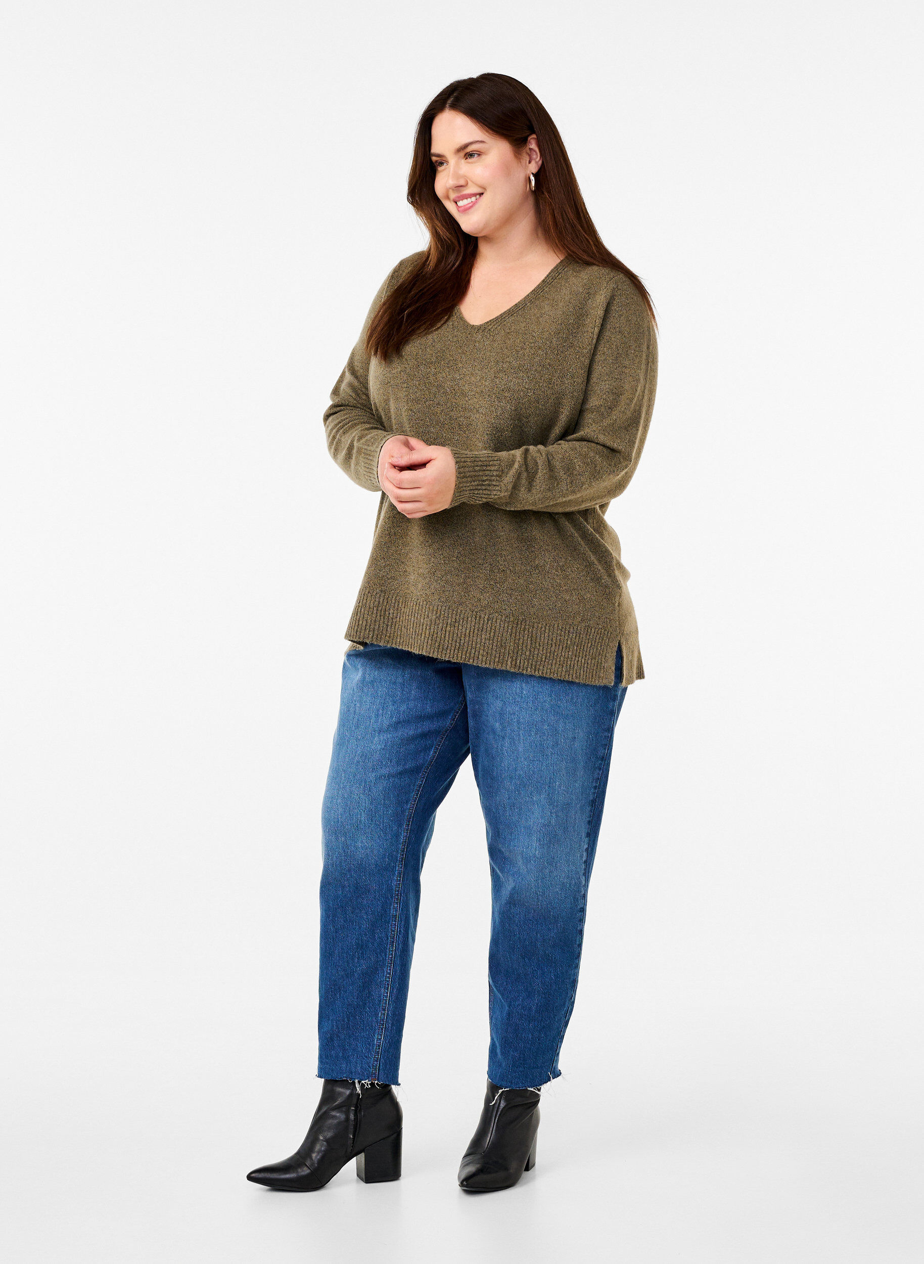 Zizzi  Strickbluse mit V-Ausschnitt, Dusky G. Black Mel., Model image number 2