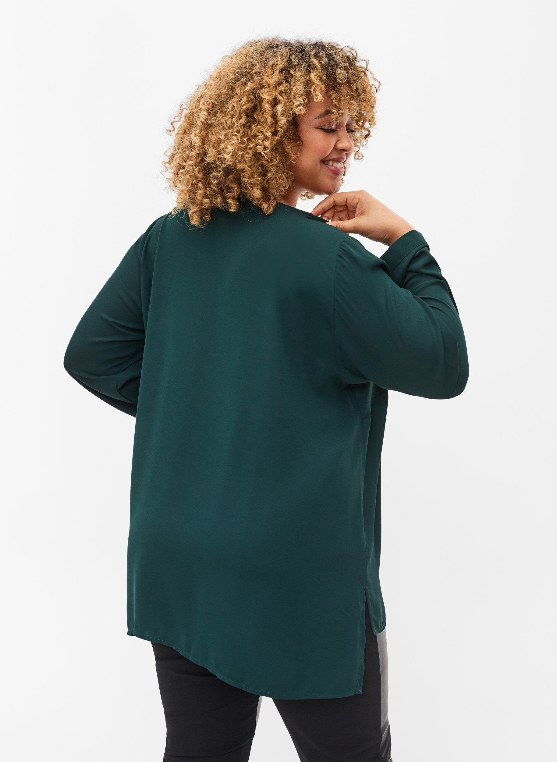 Zizzi Unifarbenes Hemd mit V-Ausschnitt, Scarab, Model image number 1