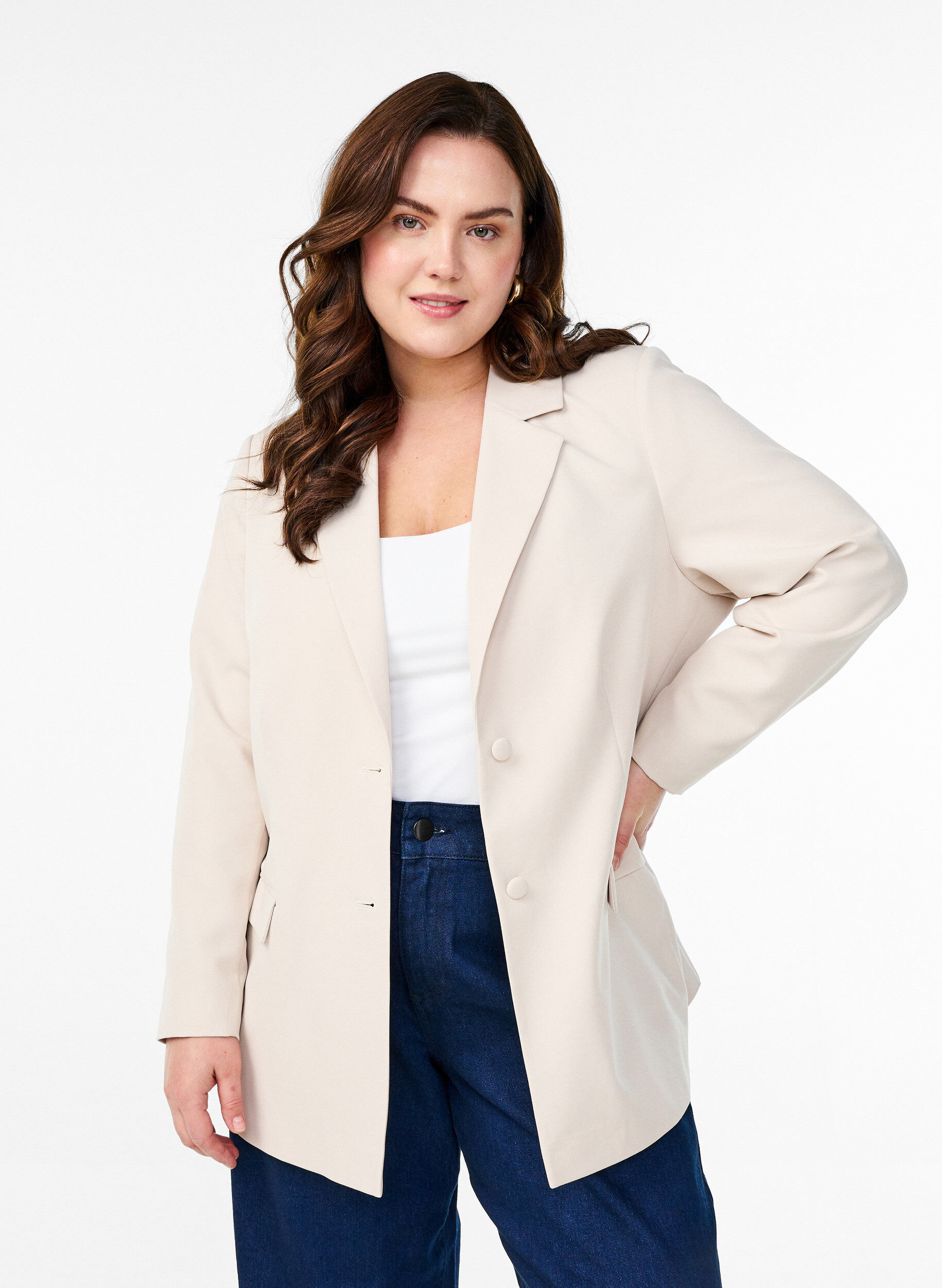 Zizzi Klassischer Blazer mit Knopfverschluss, Beige, Model image number 0
