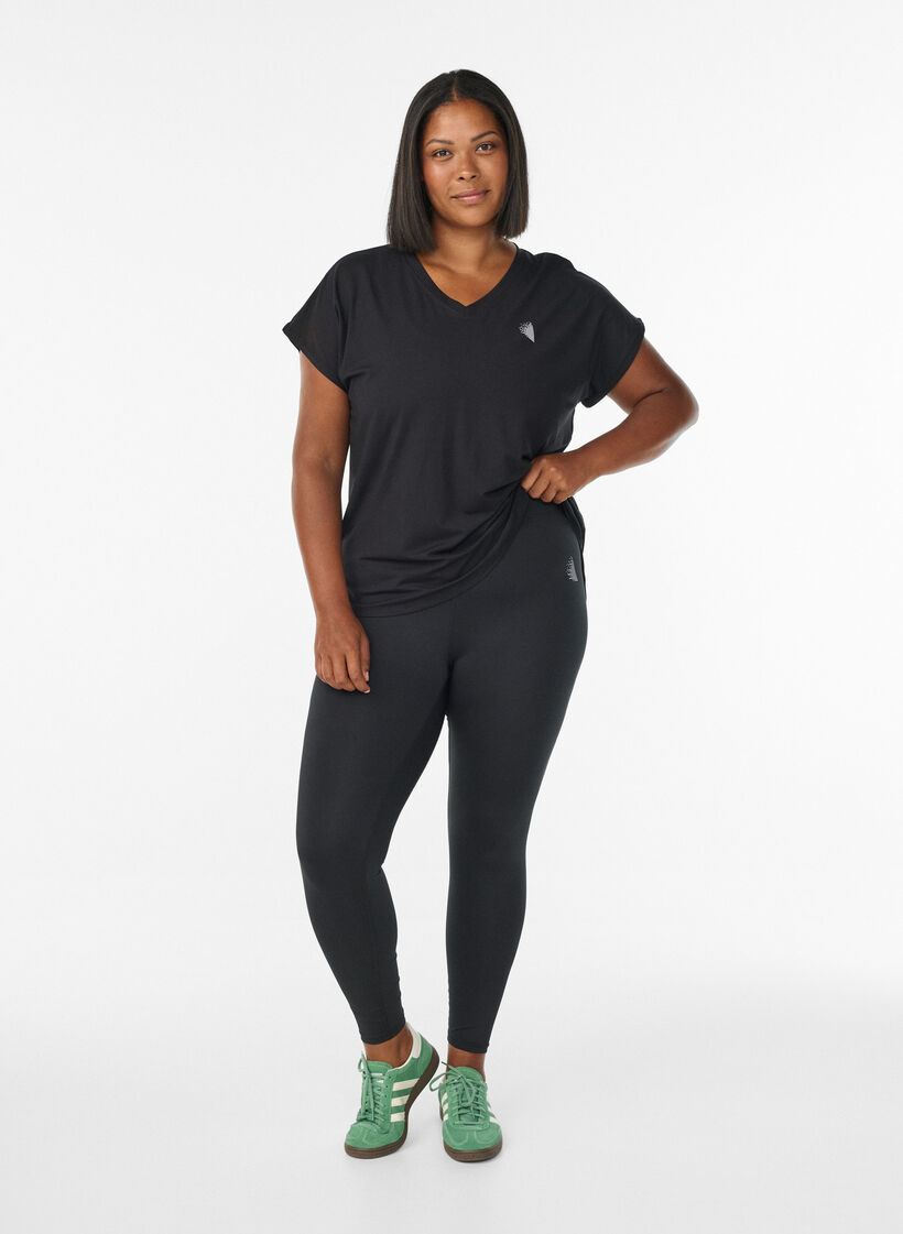 Kurzarm Trainingsshirt mit V-Ausschnitt, Schwarz, Model