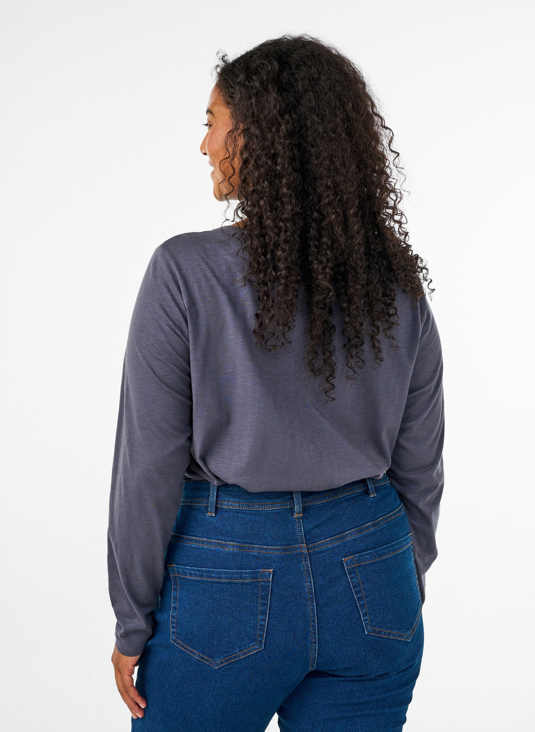 ZizziLangarmshirt mit V-Ausschnitt und Kn&ouml;pfen, Grau, Model image number 2