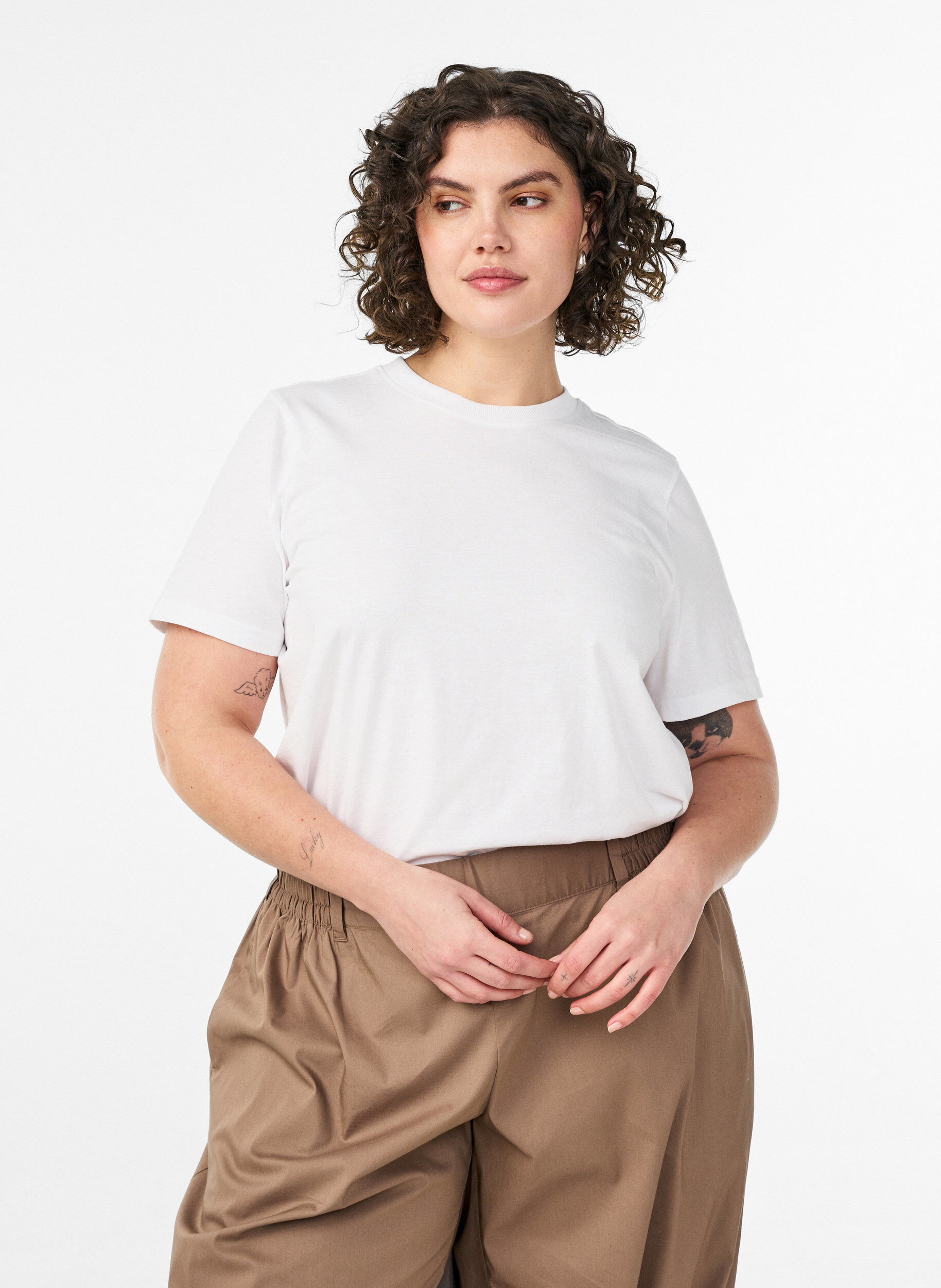 T-shirt aus Baumwolle mit Print, Wei&szlig;, Model