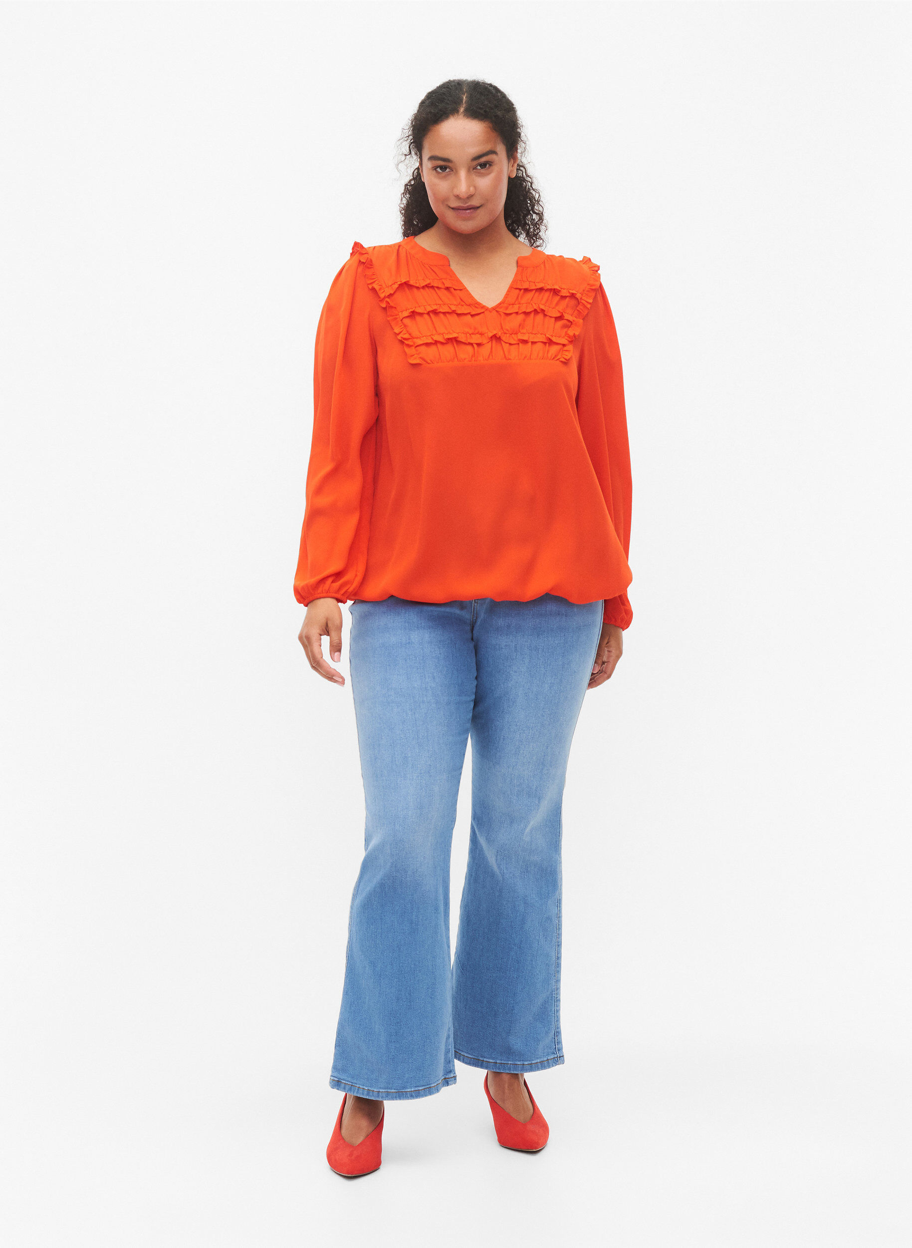 Zizzi Lang&auml;rmlige Bluse mit R&uuml;schendetails, Orange.com, Model image number 3