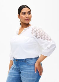 Bluse aus Baumwollmischung mit Leinen und Häkeldetails, Bright White, Model