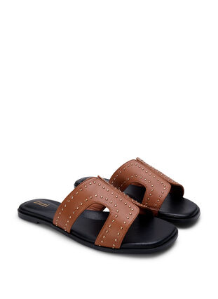Flache Slip-on-Sandalen mit breiter Passform und Nieten, Friar Brown, Packshot image number 1