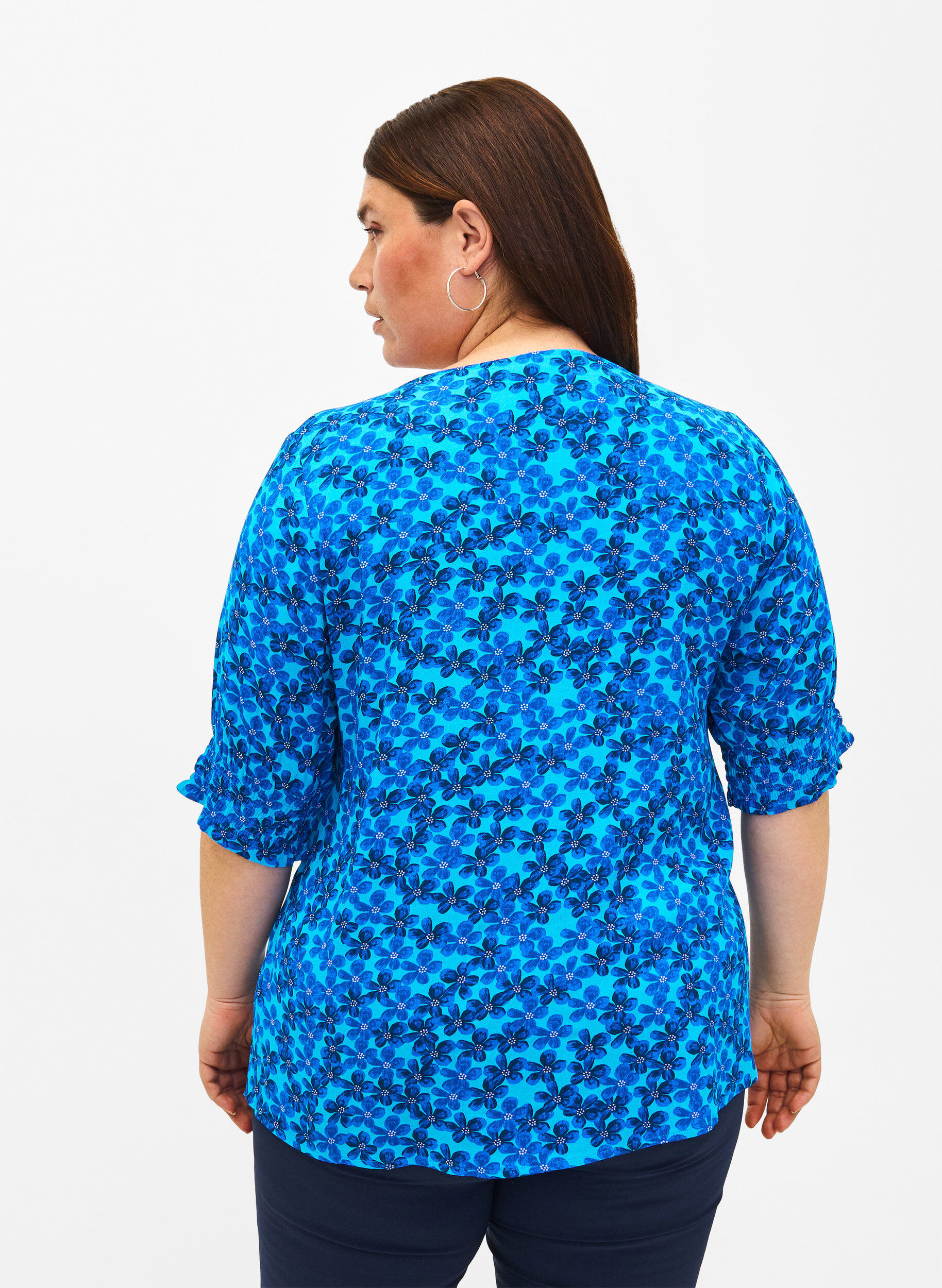 Zizzi  Viskosebluse mit Kn&ouml;pfen, Blue Small Flower, Model image number 1