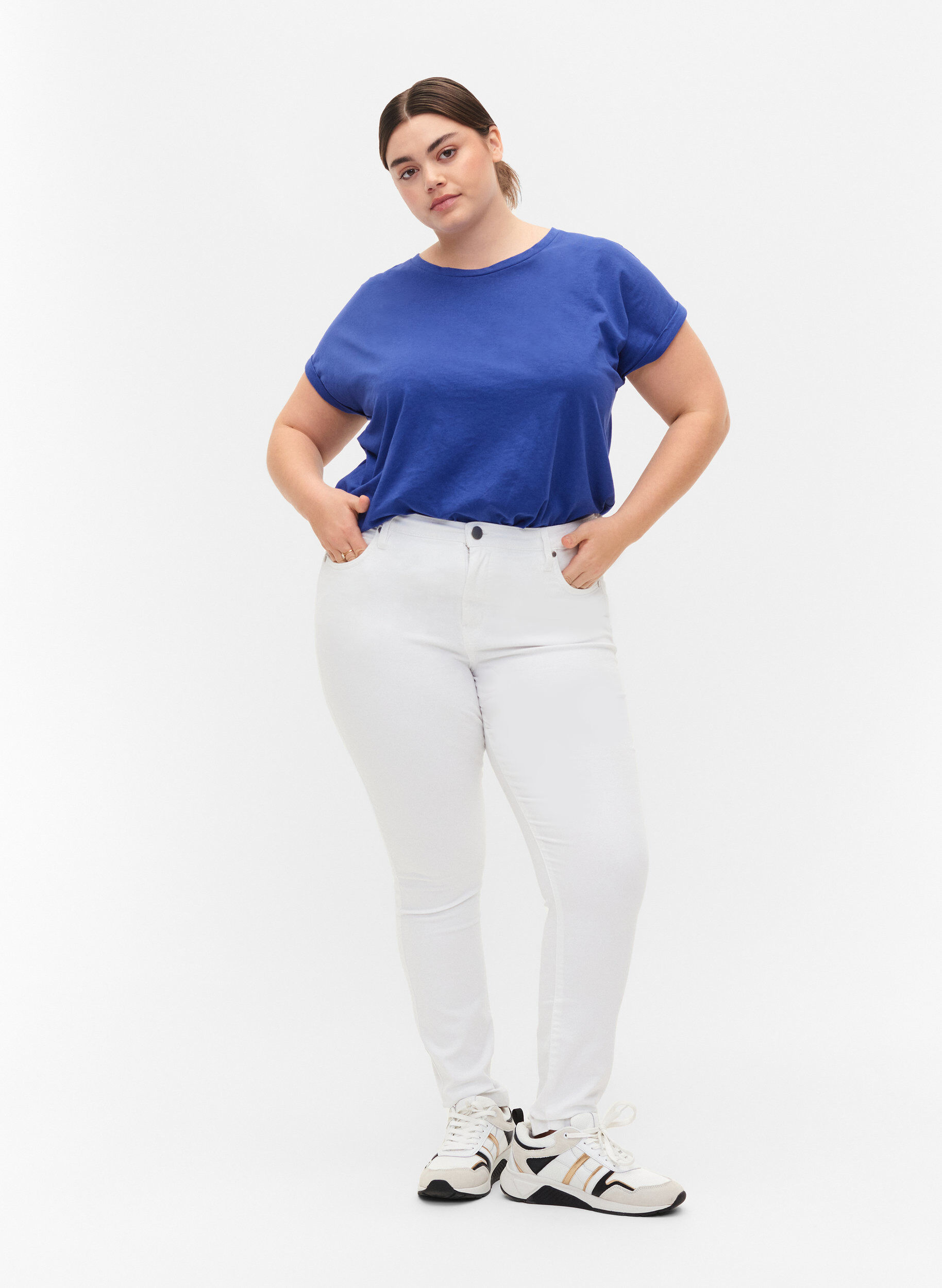 Zizzi Kurz&auml;rmeliges T-Shirt aus einer Baumwollmischung, Blau, Model image number 1
