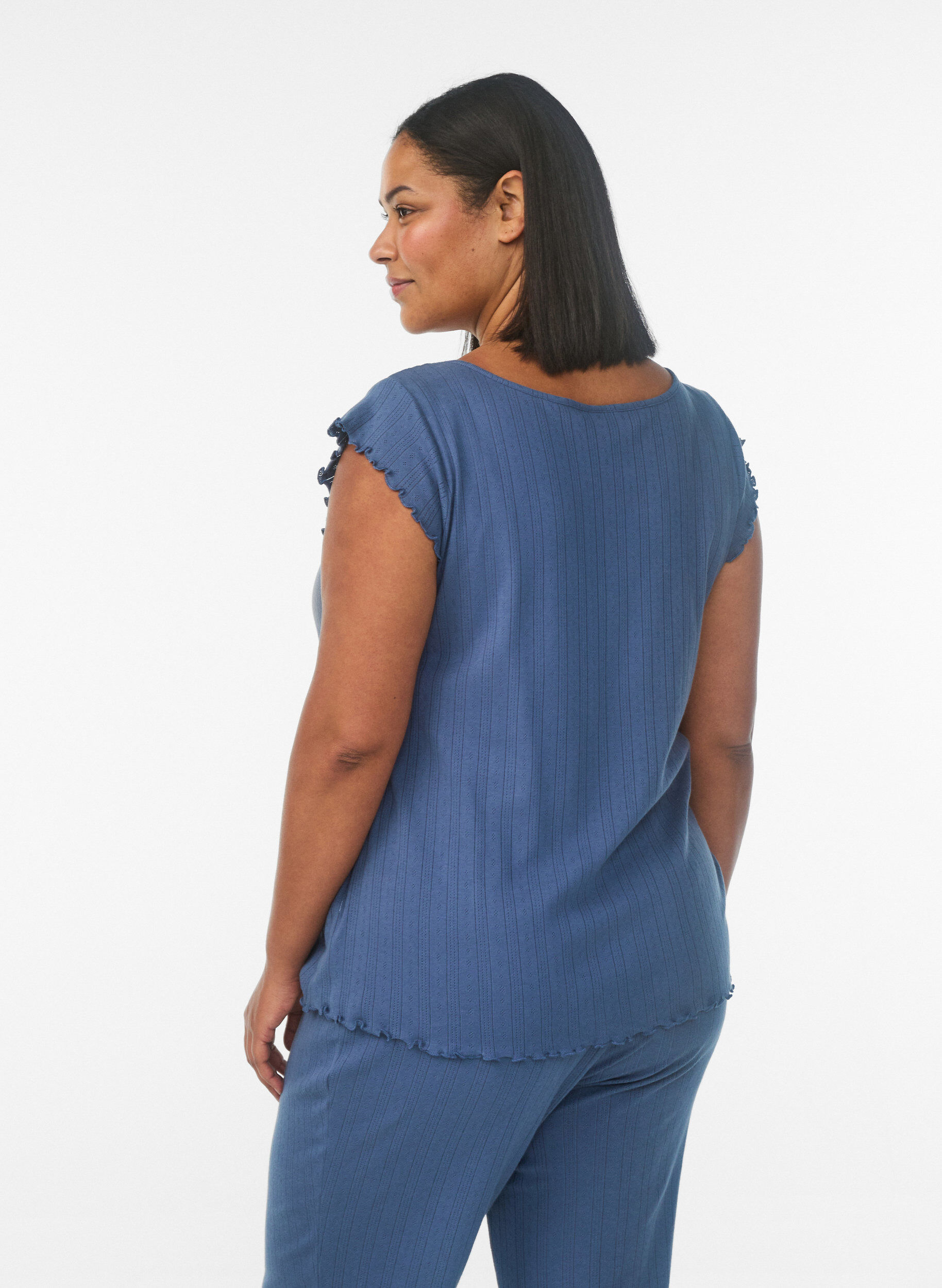 Zizzi Bio-Baumwoll-Pyjamaoberteil mit Fl&uuml;gel&auml;rmeln, Blau, Model image number 2