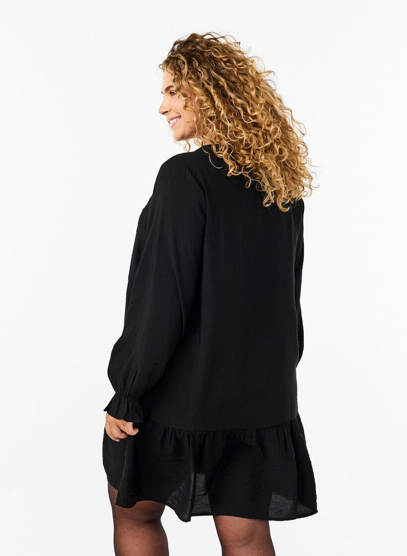 Kurzes Kleid mit Ziernähten und Knöpfen, Black, Model image number 1