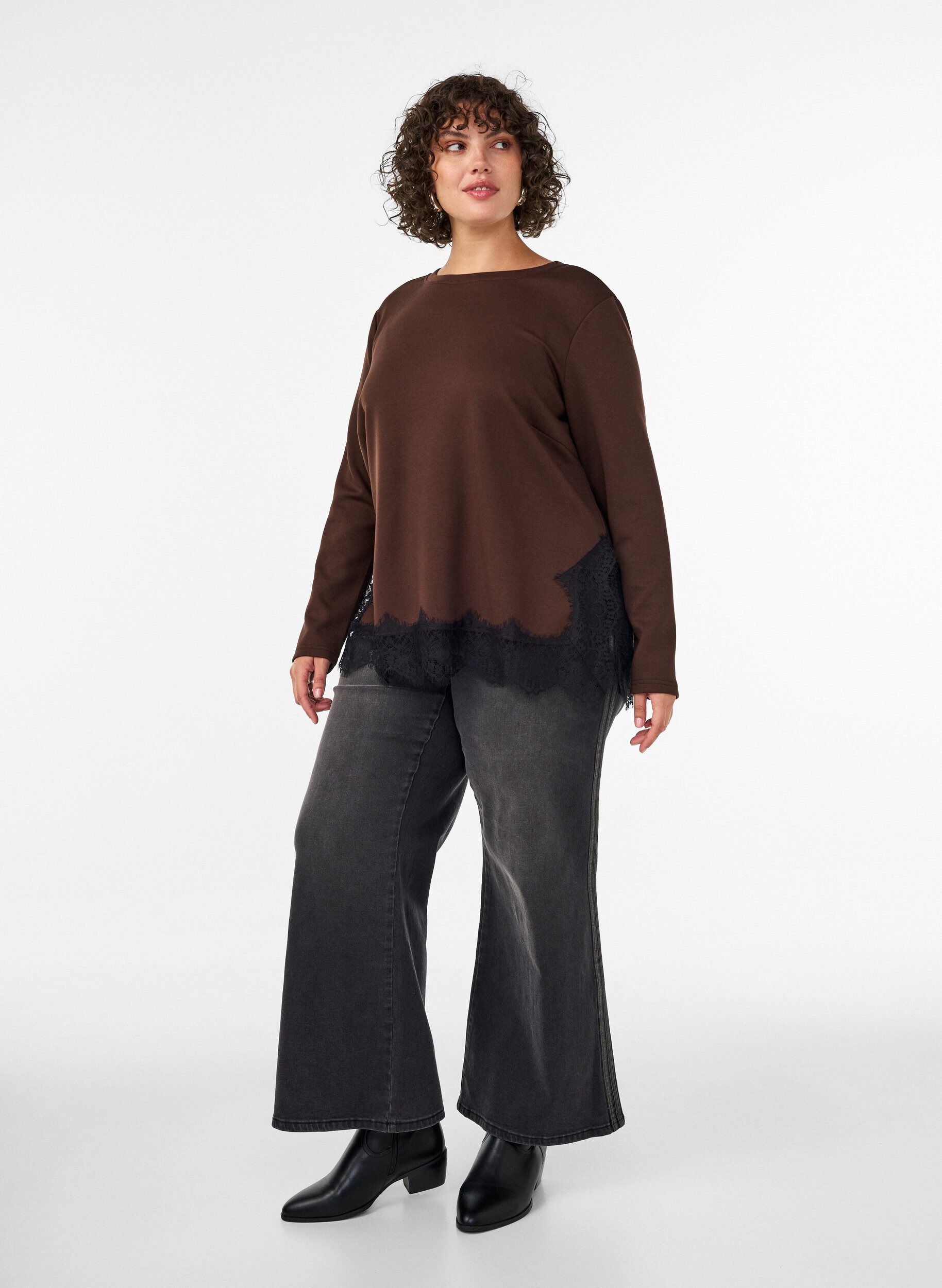 ZizziBluse aus Jersey mit Spitzen, Braun, Model image number 1