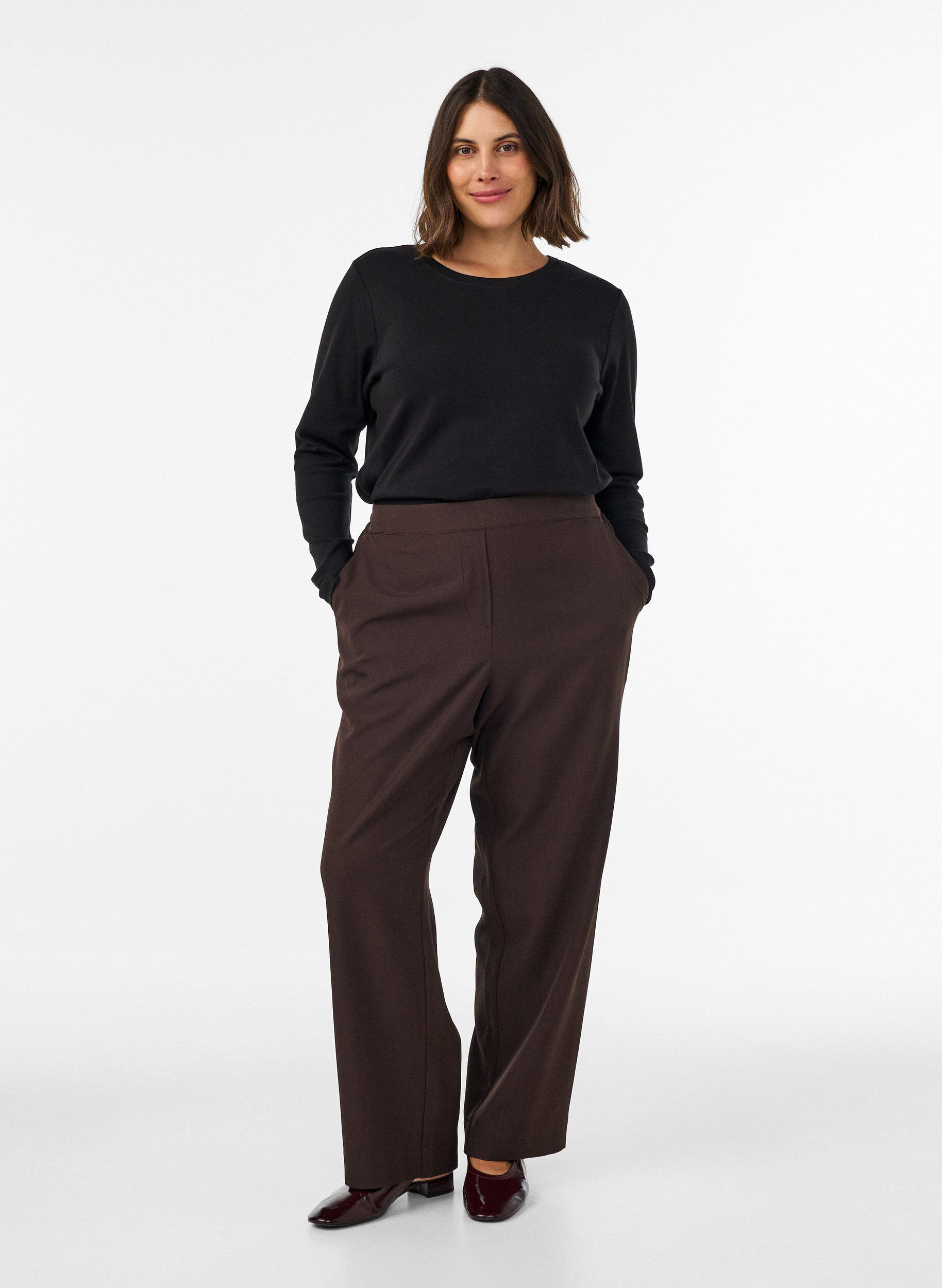 ZizziLangarm-Basic-T-Shirt mit Rundhalsausschnitt, Schwarz, Model image number 1