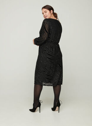 Gemustertes Kleid mit Glitzer und V-Ausschnitt, Black w Glitter, Model image number 0