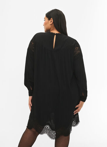 Viskose-Kleid mit Stickerei, Black, Model image number 1