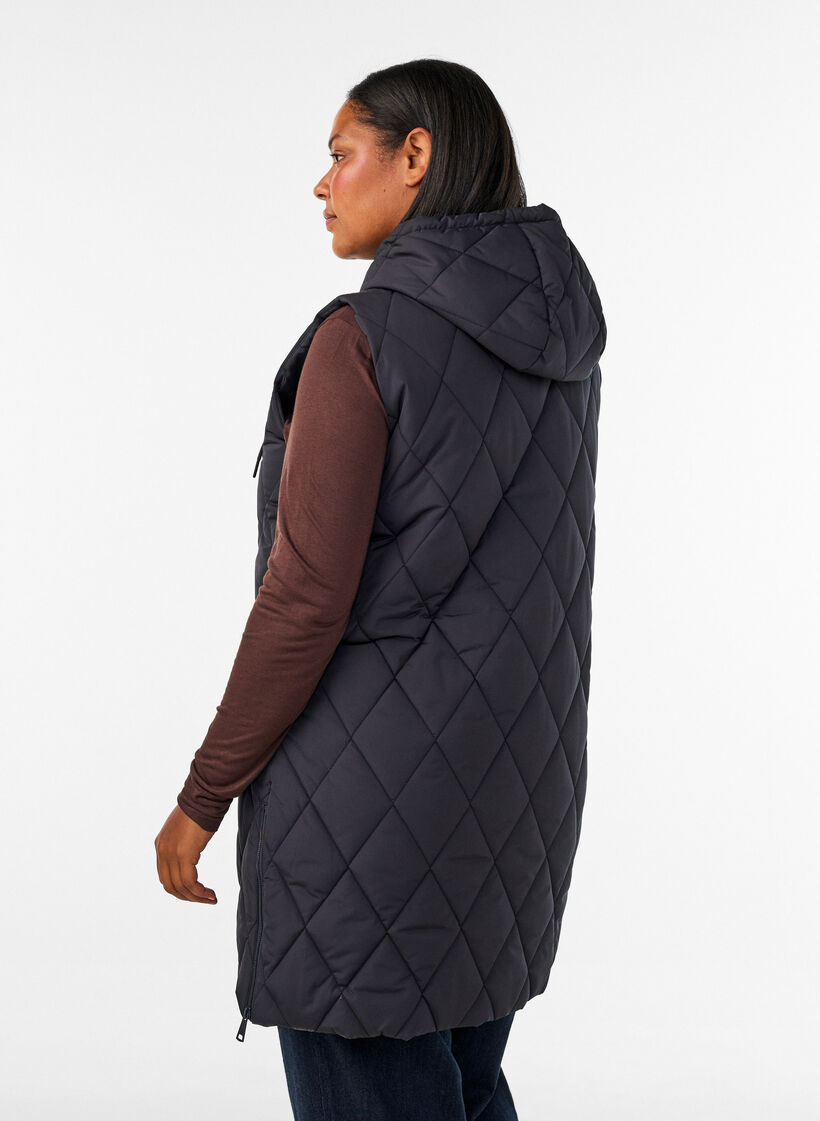Mittellange Steppweste mit Kapuze, Schwarz, Model image number 2
