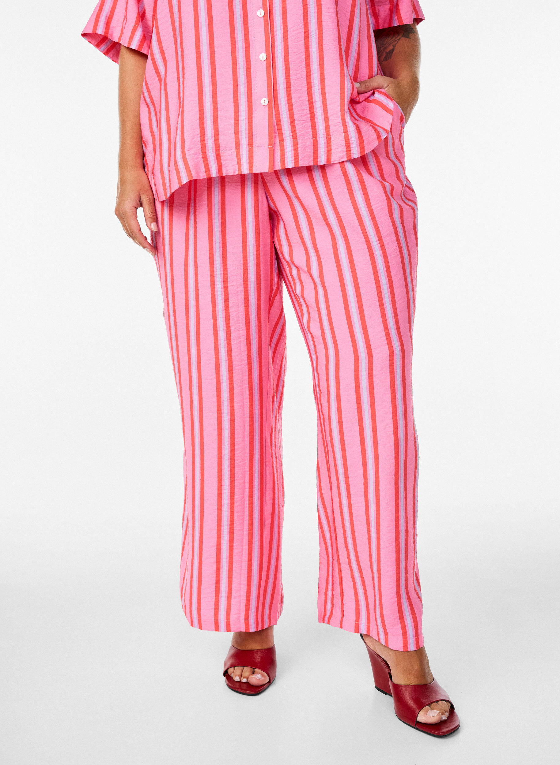 ZizziGestreifte Hose mit hoher Taille und weiten Beinen, Pink, Model image number 2