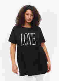 Oversize T-Shirt mit Druck, Black W. Love, Model