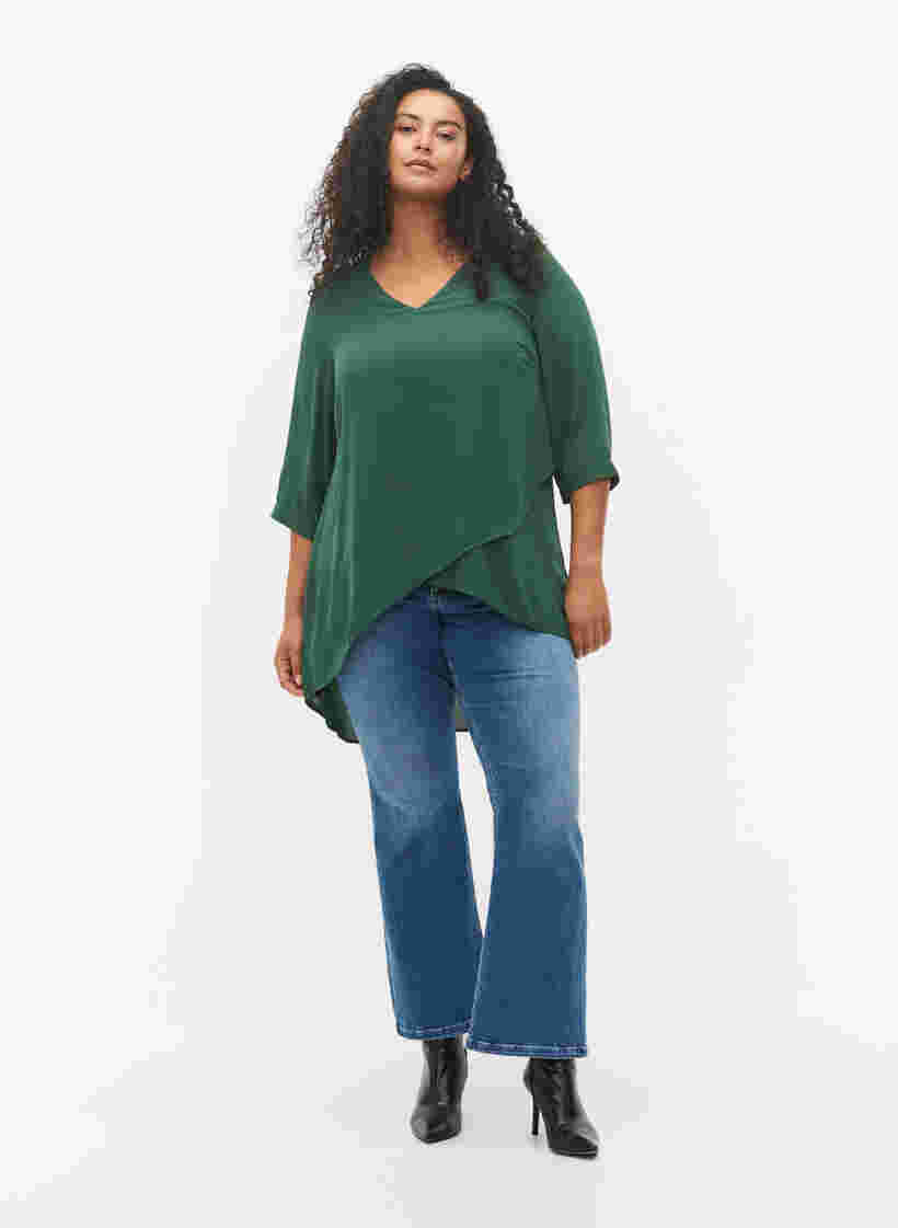 Bluse mit 3/4 Ärmeln und V-Ausschnitt, Trekking Green, Model image number 2