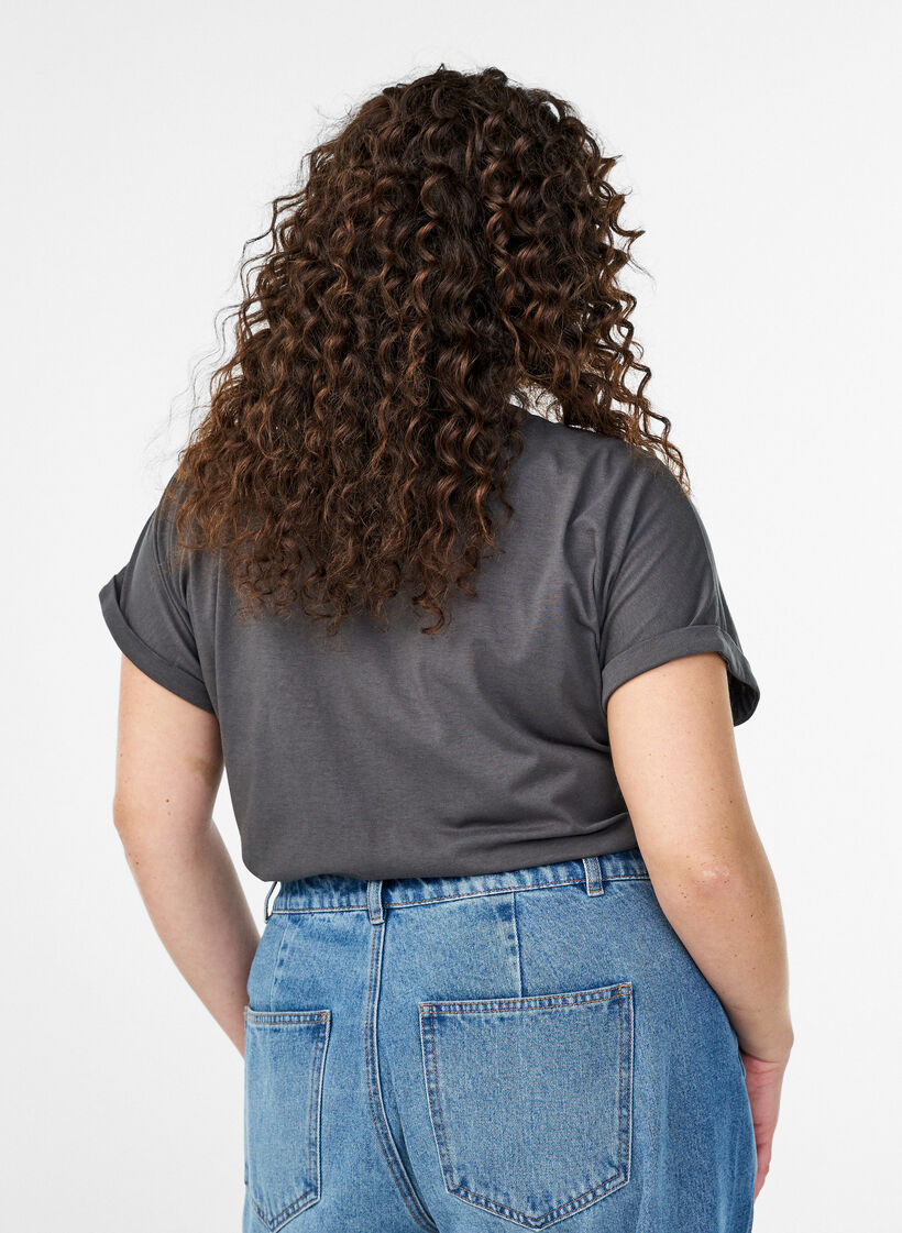 Kurz&auml;rmeliges T-Shirt aus Baumwollmischgewebe, Grau, Model image number 2