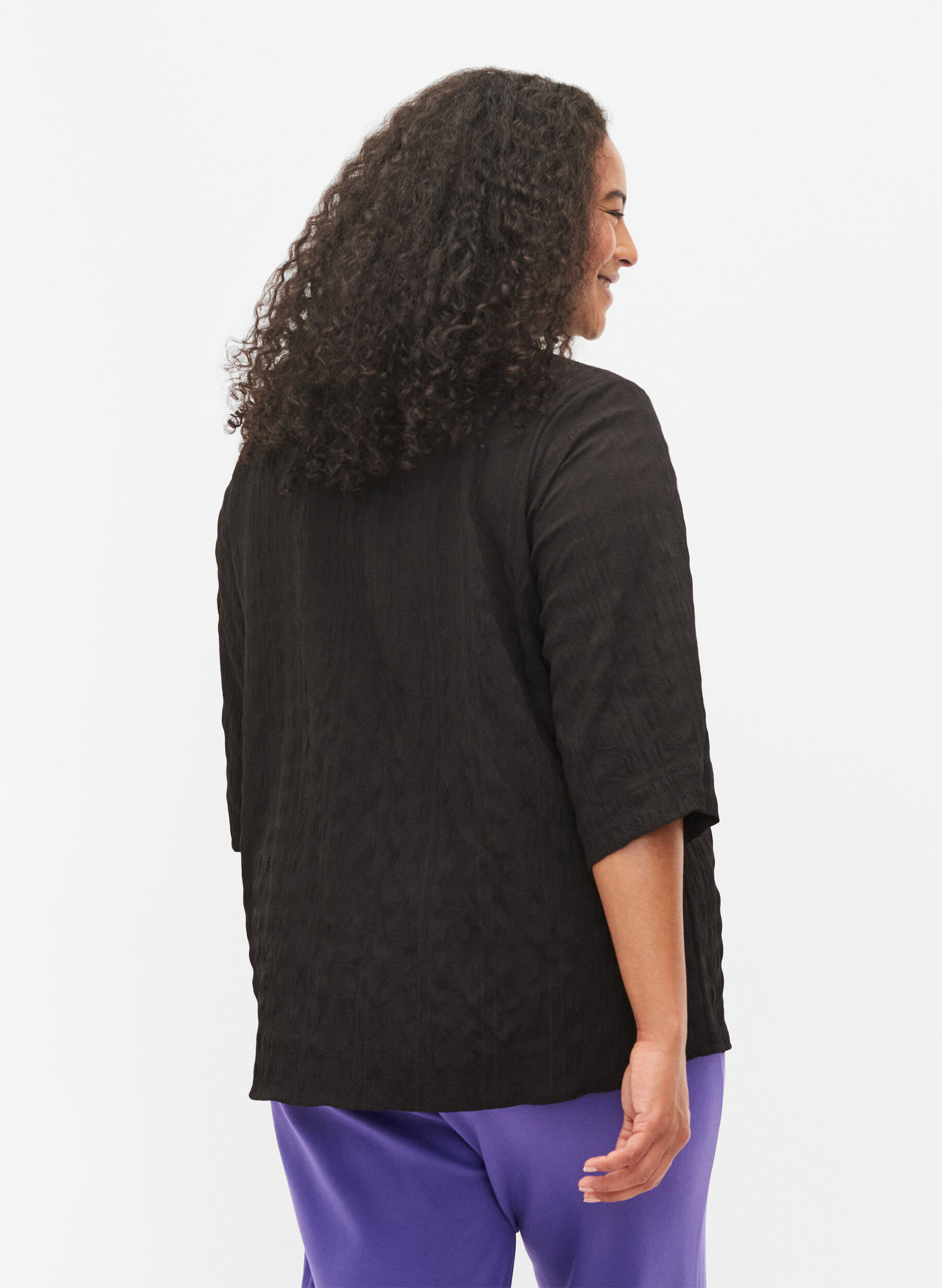 Zizzi Bluse mit hohem Halsausschnitt und 3/4 &Auml;rmeln, Black, Model image number 1