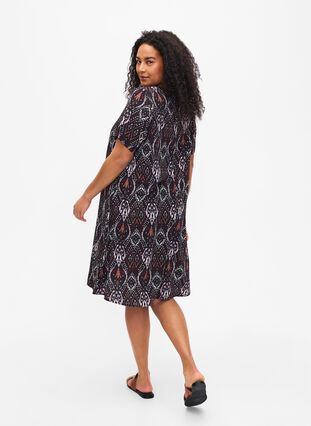 FLASH – Kleid mit V-Ausschnitt und Aufdruck, Black Rose Ethnic, Model image number 1