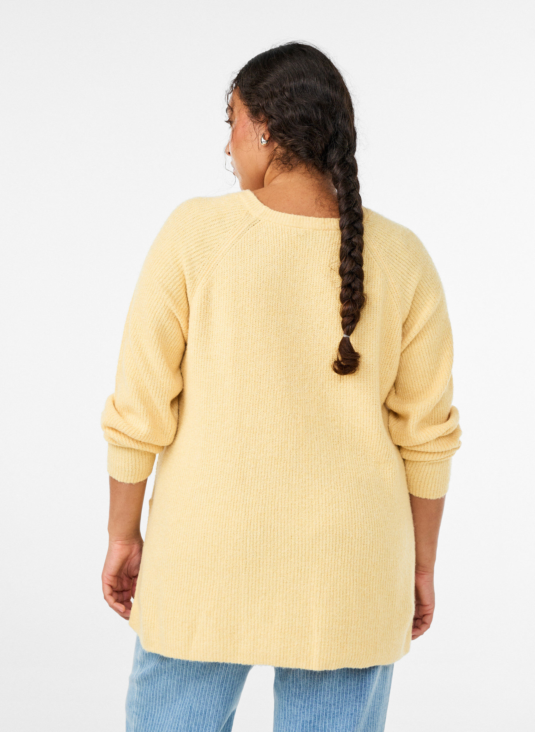 ZizziStrickpullover mit diagonalem Muster und Raglan&auml;rmeln, Gelb, Model image number 2