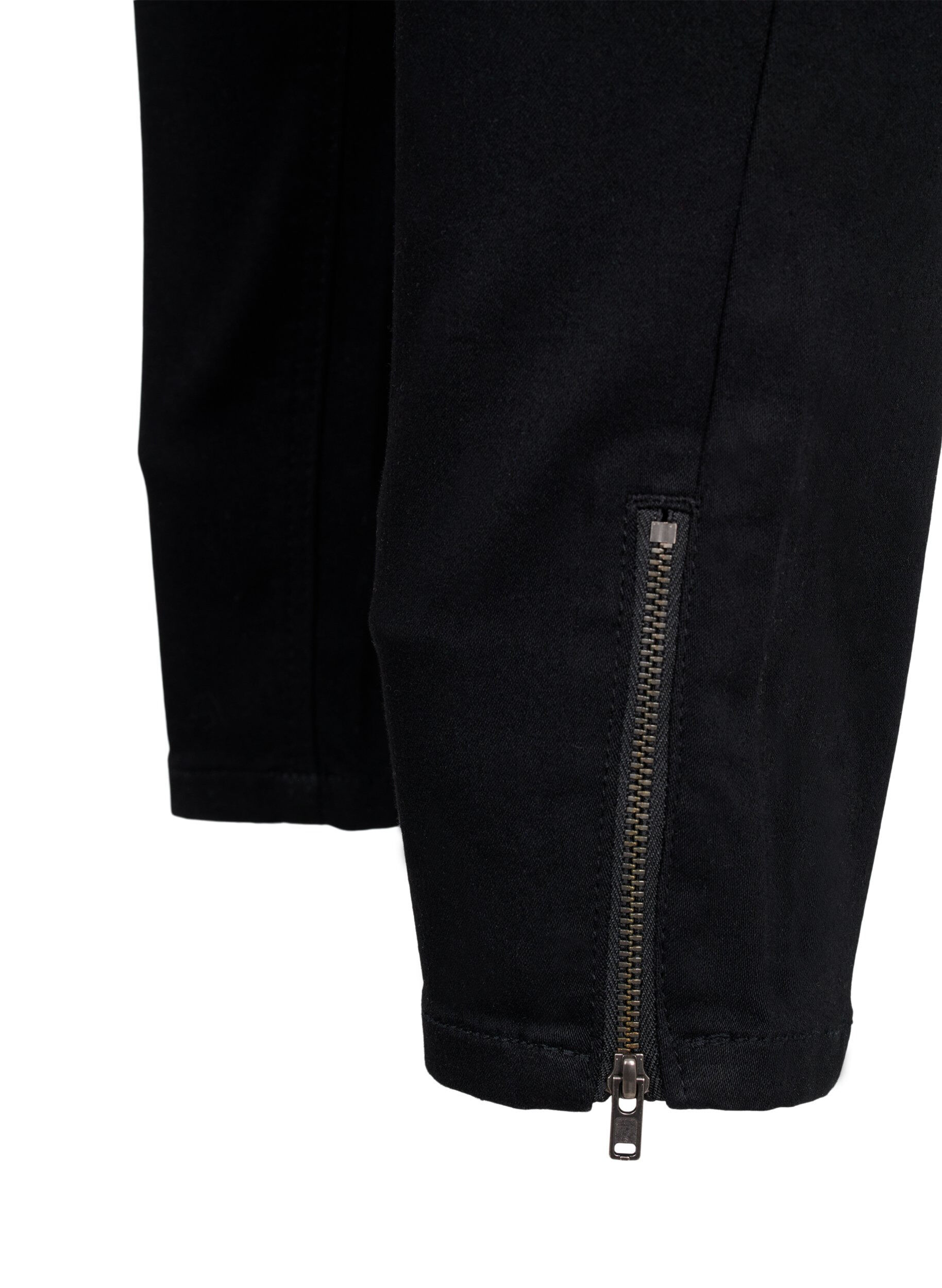 ZizziCropped Amy Jeans mit Rei&szlig;verschluss, Schwarz, Packshot image number 3