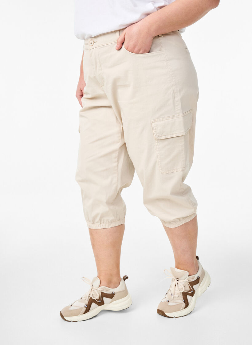 Cargo-Knickers mit hoher Taille, Beige, Model image number 2