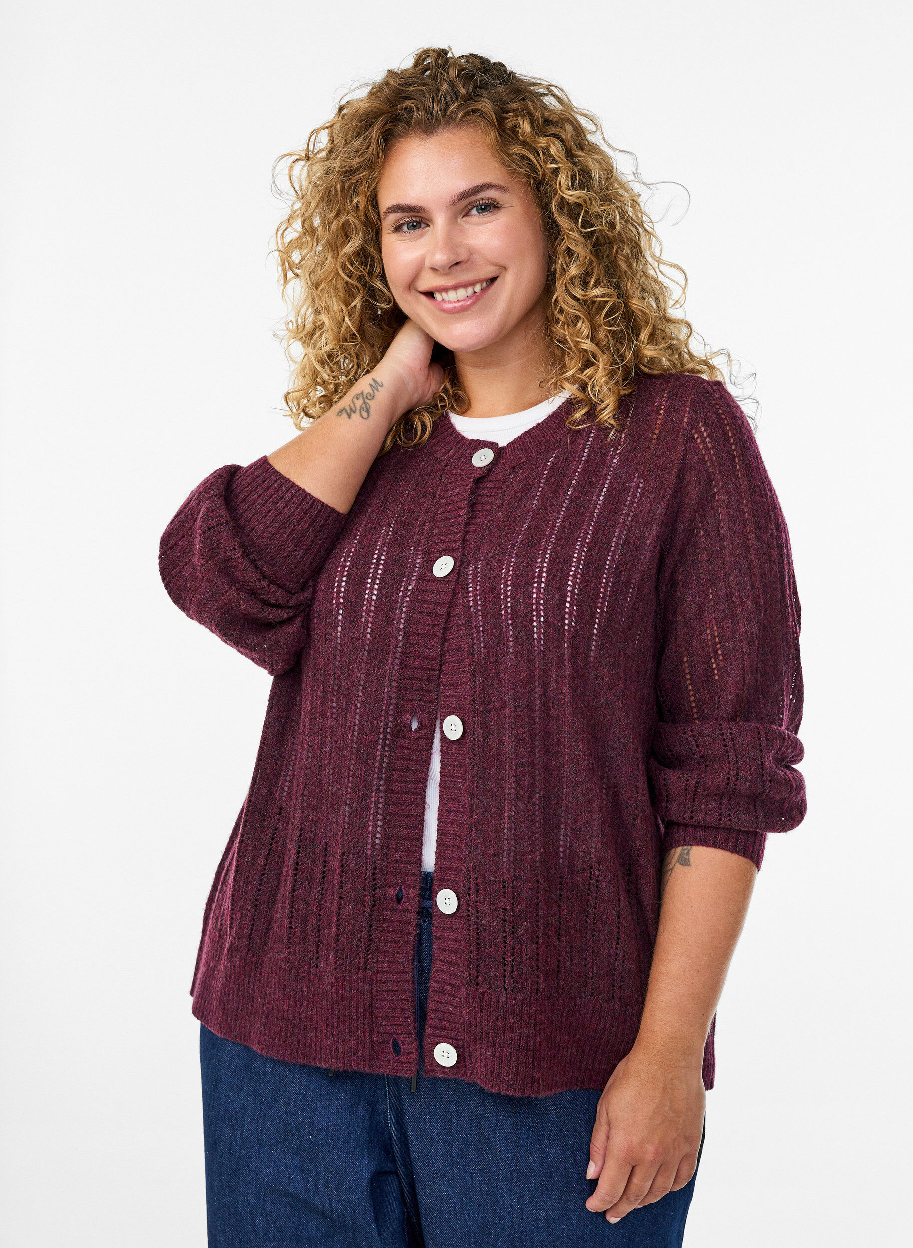 Gestrickter Cardigan mit Lochmuster, Dunkles Bordeaux, Model
