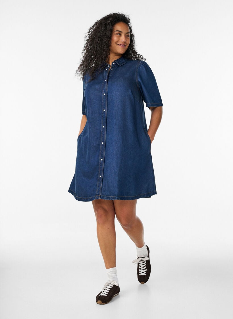 Jeanskleid aus Lyocell mit Kn&ouml;pfen und kurzen &Auml;rmeln, Blau, Model image number 0