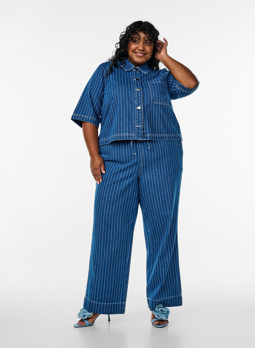 Jeans mit weitem Bein und Streifen, Blau, Model image number 0