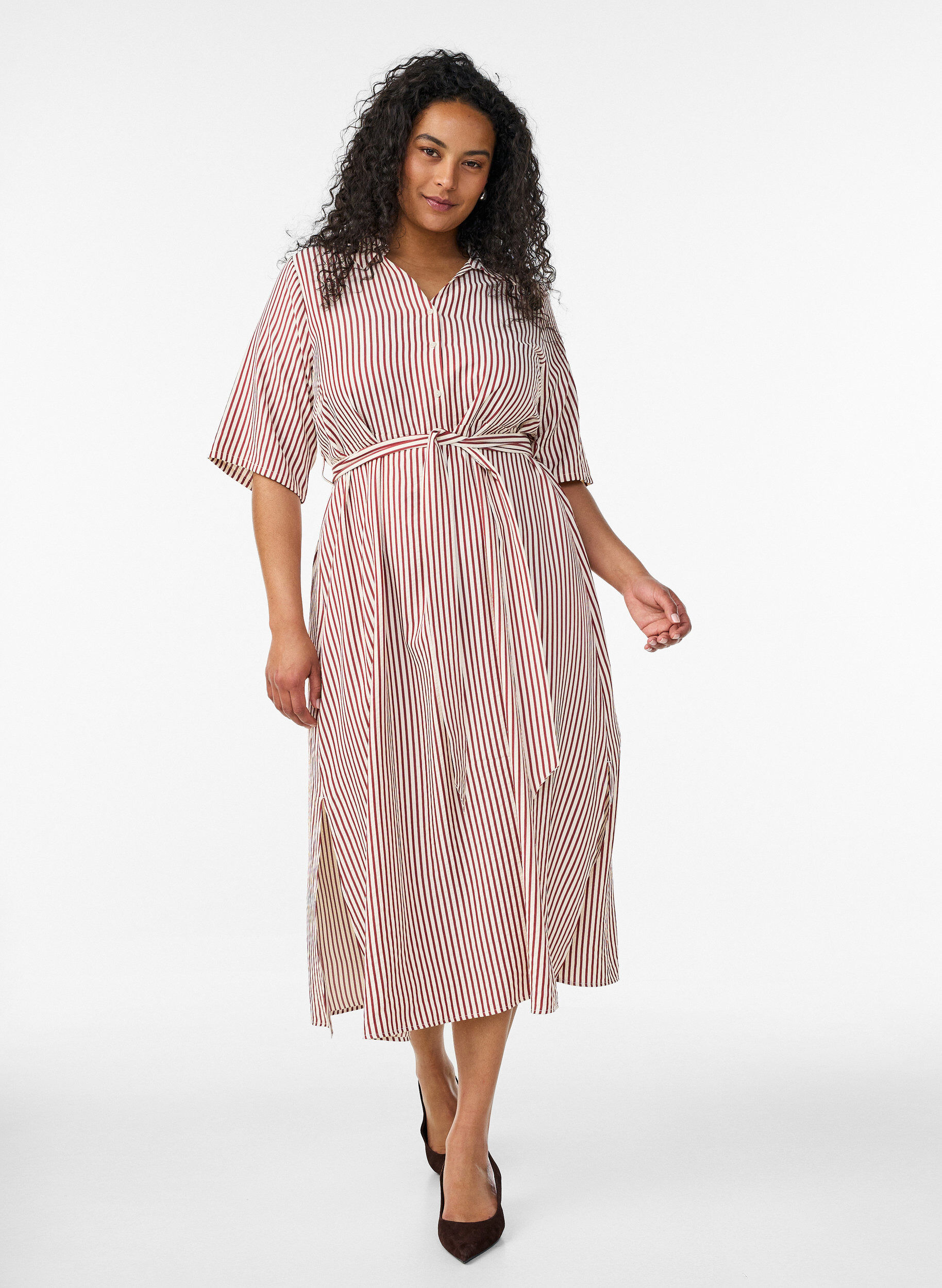 ZizziKn&ouml;chellanges Hemdblusenkleid mit Bindeg&uuml;rtel und Streifen, Rot, Model image number 0