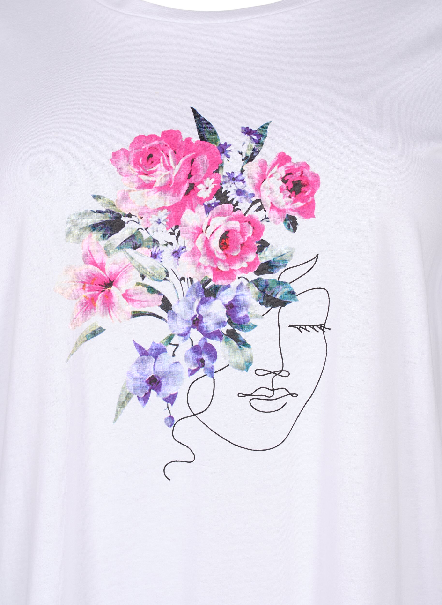 Zizzi Baumwoll-T-Shirt mit Blumen- und Portr&auml;t-Motiv, B. White Face Flower, Packshot image number 2
