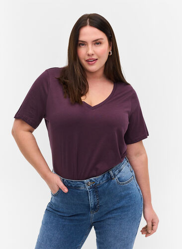T-Shirt aus Bio-Baumwolle mit V-Ausschnitt, Plum Perfect, Model image number 0