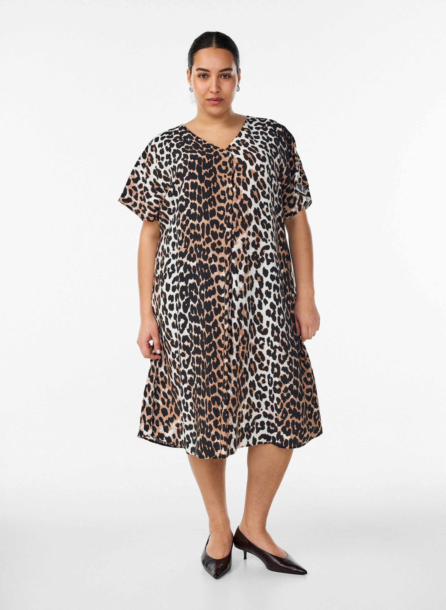 ZizziKleid aus Viskose mit V-Ausschnitt, Braun, Model image number 0