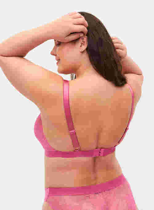 Support the breasts - Spitzen-BH mit String-Details