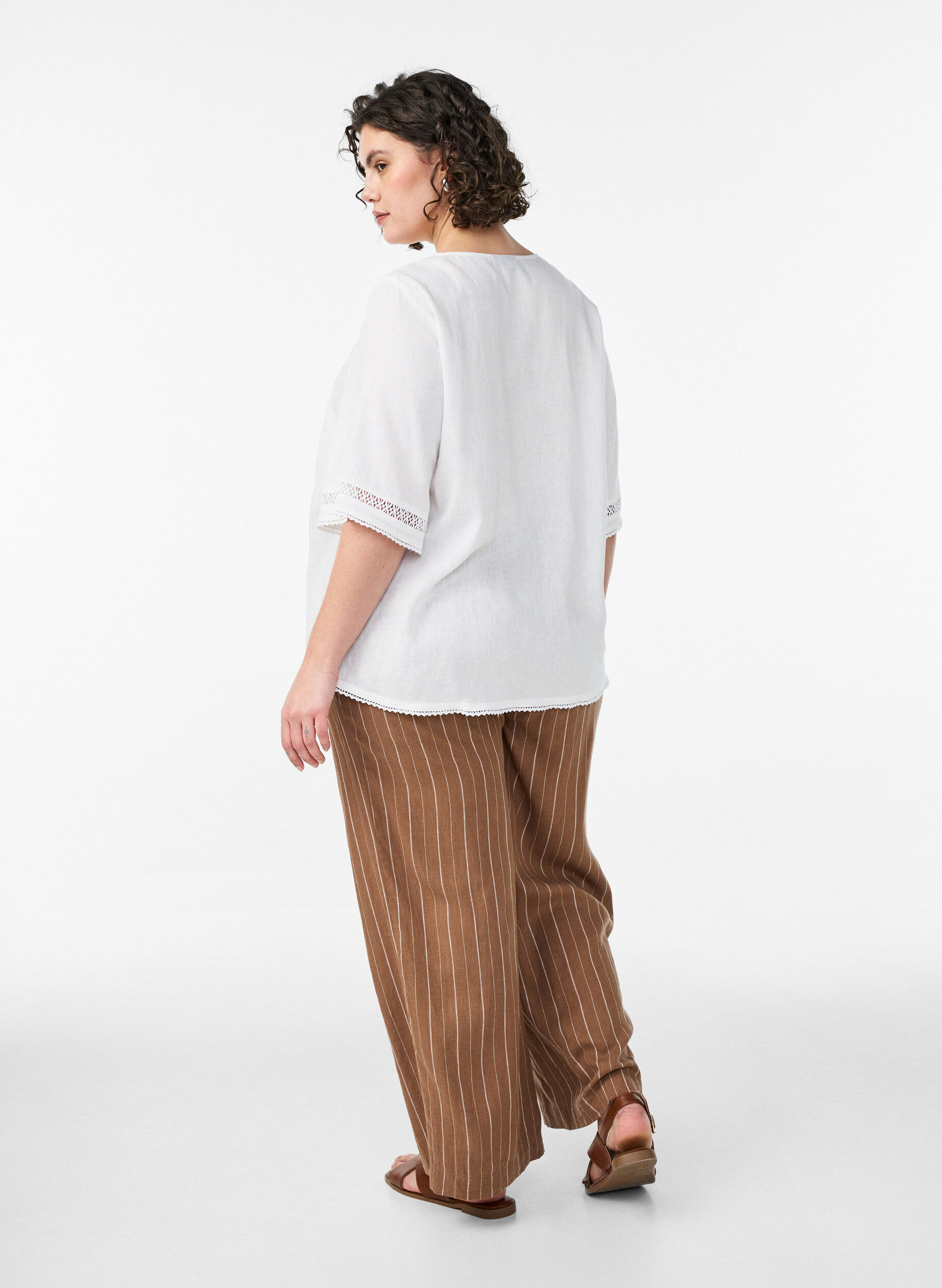 ZizziHose aus Leinen und Viskose mit weitem Bein, Braun, Model image number 1