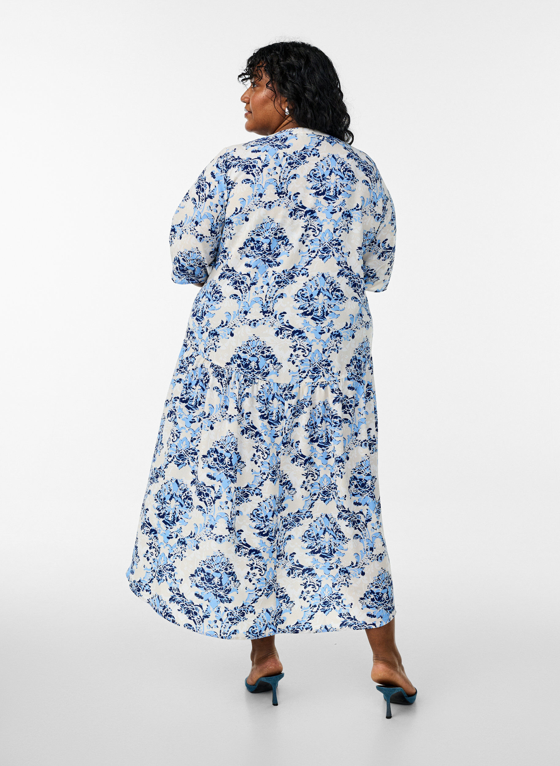 Zizzi A-Linien-Midi-Kleid mit kurzen &Auml;rmeln, Beige, Model image number 2